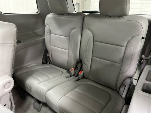 Used 2017 GMC Acadia SLT image 29