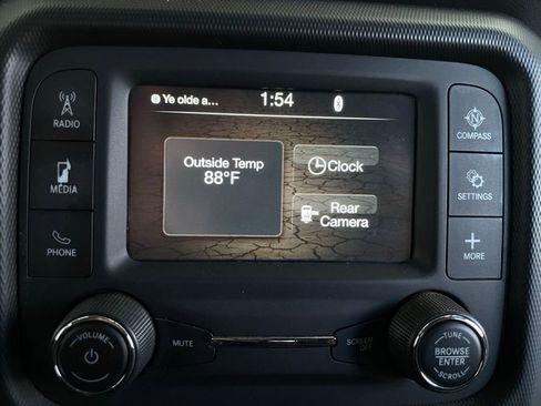 Used 2018 Jeep Wrangler Unlimited Sport image 30