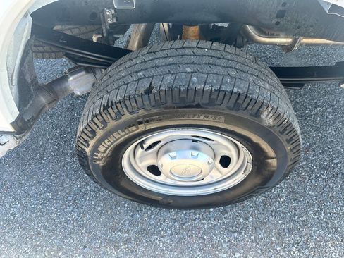 Used 2022 Ford F250 XL w/ Power Equipment Group image 20