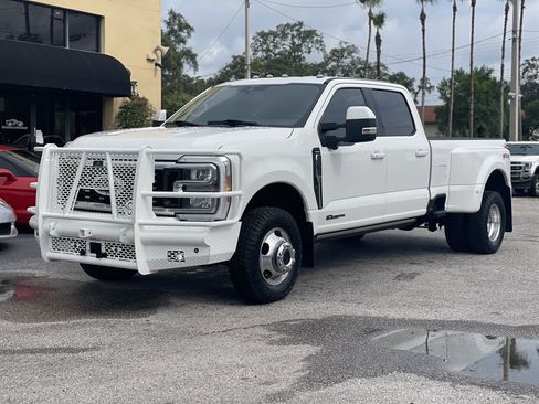 Used 2023 Ford F350 Lariat w/ Lariat Ultimate Package AWD/4WD image 17