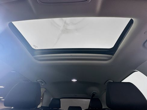 Used 2025 Honda CR-V EX image 25