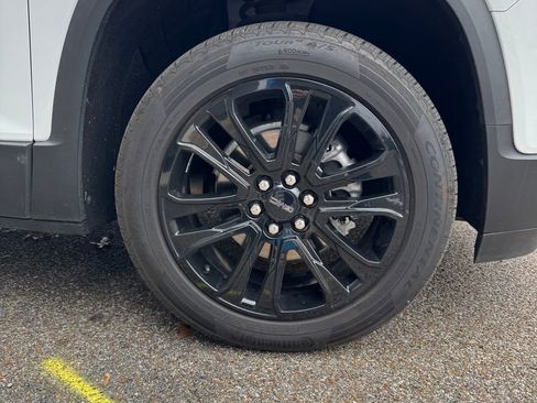 Used 2022 GMC Acadia SLE w/ Driver Convenience Package image 12