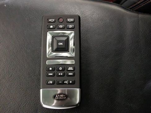 Used 2020 Land Rover Range Rover SV Autobiography Dynamic image 16