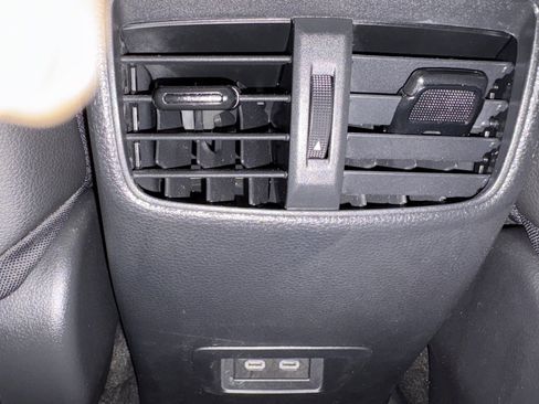 Used 2024 Toyota Corolla Cross XLE AWD/4WD image 11