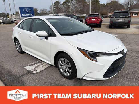 Used 2023 Toyota Corolla LE image 5