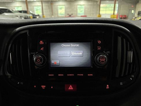 Used 2022 RAM ProMaster City Tradesman FWD image 19