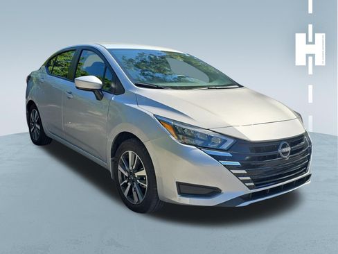 Used 2025 Nissan Versa SV w/ Trunk Package FWD image 1