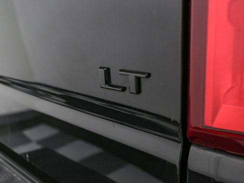 Used 2021 Chevrolet Silverado 1500 LT Trail Boss w/ Convenience Package II AWD/4WD image 12