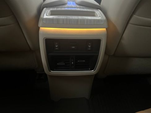 Used 2016 Nissan Murano Platinum AWD/4WD image 31