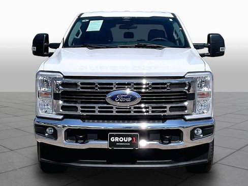 Used 2024 Ford F250 XLT w/ FX4 Off-Road Package AWD/4WD image 4