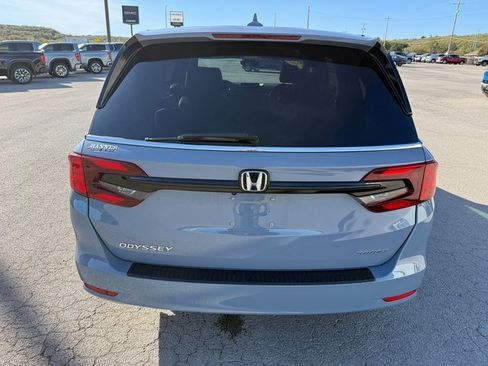 Used 2023 Honda Odyssey Sport image 5