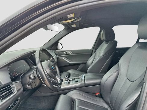 Used 2022 BMW X5 xDrive40i AWD/4WD image 10
