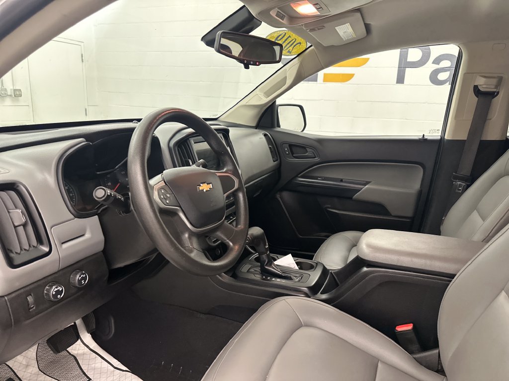 Used 2019 Chevrolet Colorado W/T w/ Custom Special Edition AWD/4WD image 25