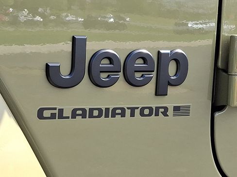 Used 2026 Jeep Gladiator Sport AWD/4WD image 20