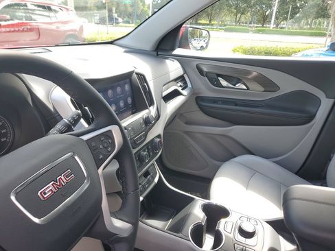 Used 2023 GMC Terrain SLT w/ Tech Package FWD image 24