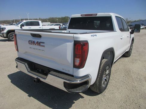 New 2026 GMC Sierra 1500 SLE w/ Max Trailering Package AWD/4WD image 4