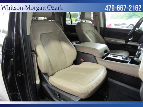 Used 2024 Ford Expedition Limited RWD image 39