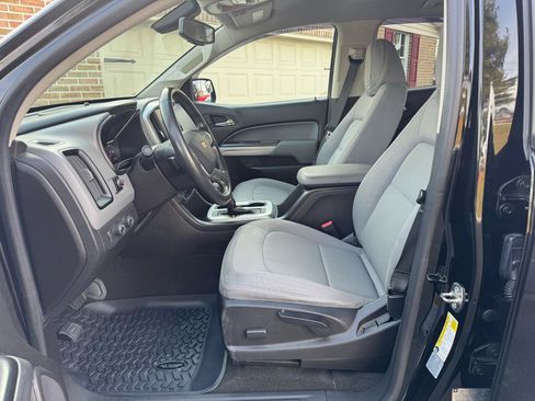 Used 2016 Chevrolet Colorado LT AWD/4WD image 11