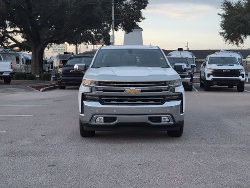 Used 2019 Chevrolet Silverado 1500 LTZ w/ LTZ Plus Package image 8