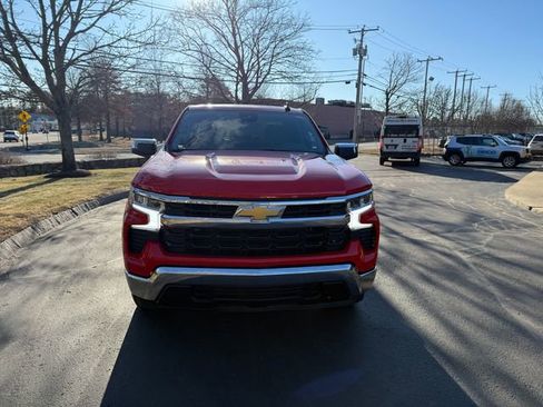 Used 2025 Chevrolet Silverado 1500 LT image 8