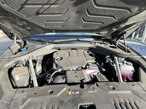 Used 2026 Genesis GV70 2.5T Advanced image 18