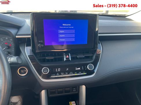 Certified 2023 Toyota Corolla Cross LE w/ Moonroof Package AWD/4WD image 20