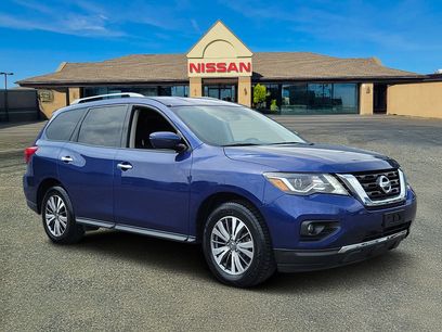 Used 2020 Nissan Pathfinder SV