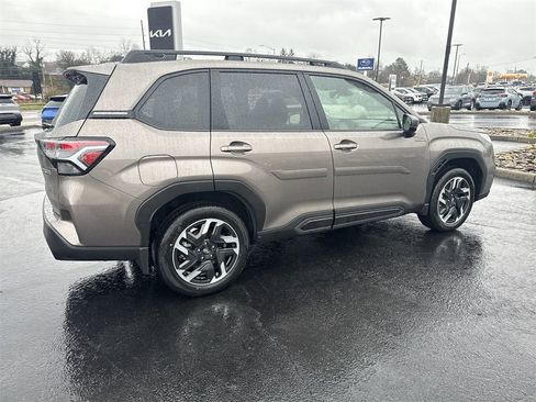 New 2025 Subaru Forester Limited image 4