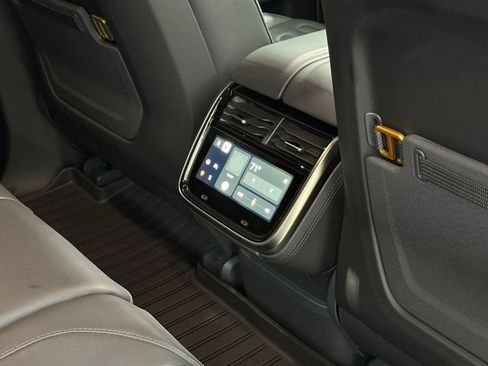 Used 2022 Rivian R1T Launch Edition image 33