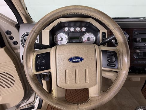Used 2008 Ford F250 Lariat image 9