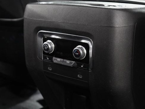 Used 2023 GMC Yukon AT4 AWD/4WD image 39