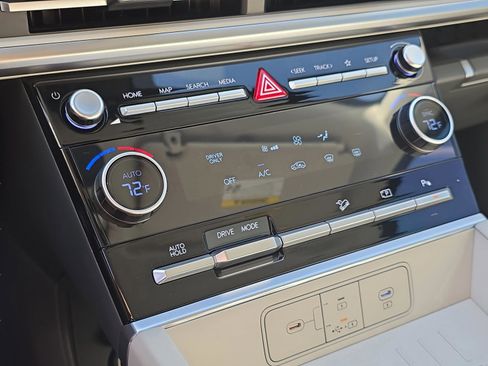 New 2026 Hyundai Santa Fe SE image 9