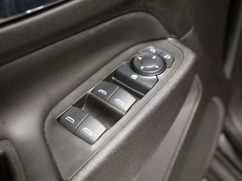 Used 2024 Chevrolet Equinox LT FWD image 18