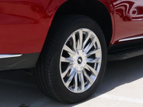 Used 2023 Cadillac Escalade Premium Luxury w/ LPO, Illumination Package image 12