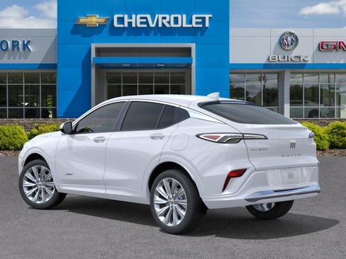 New 2026 Buick Envista Avenir FWD image 3