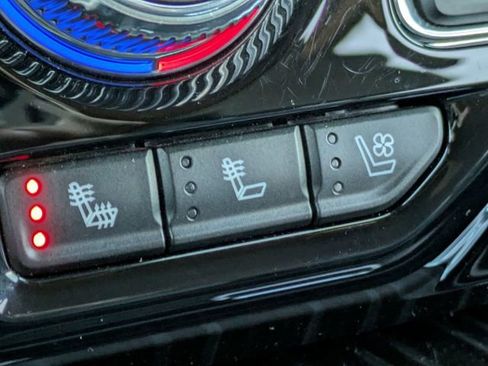 Used 2024 GMC Yukon Denali image 24