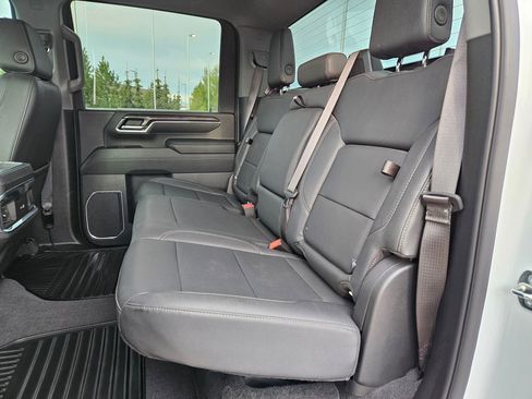 Used 2024 Chevrolet Silverado 3500 LTZ w/ LTZ Convenience Package AWD/4WD image 27