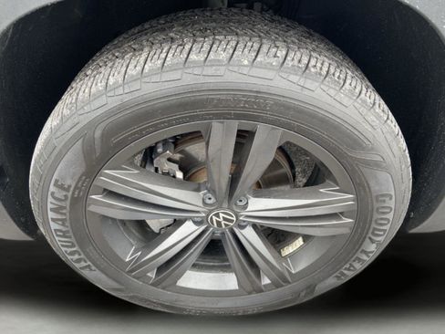 Used 2022 Volkswagen Atlas Cross Sport SEL R-Line image 75