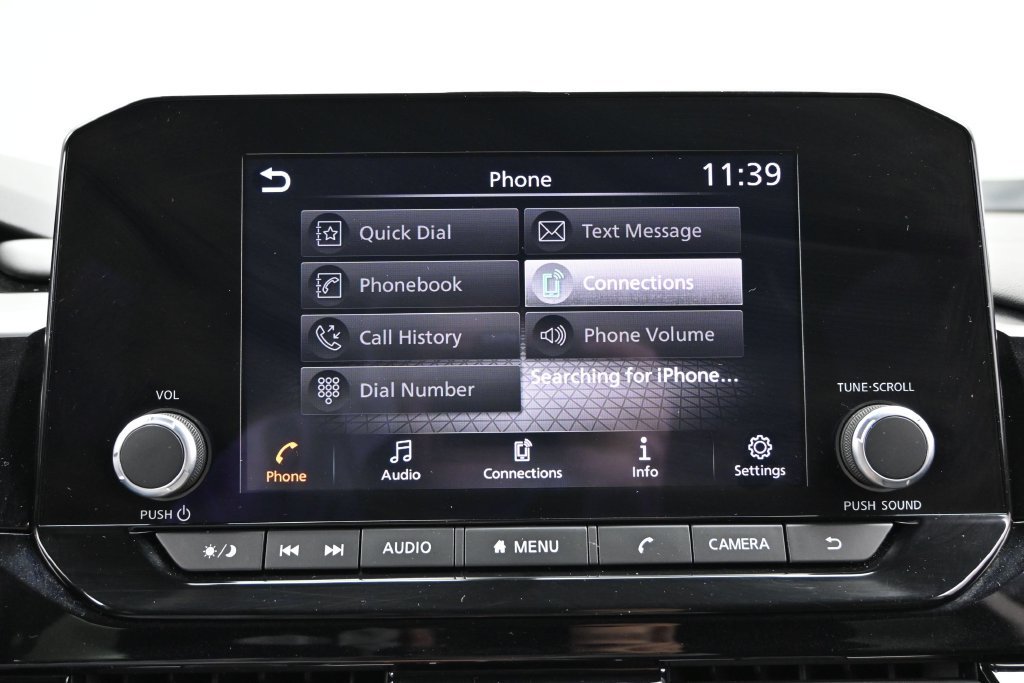 Used 2025 Nissan Pathfinder SV AWD/4WD image 24