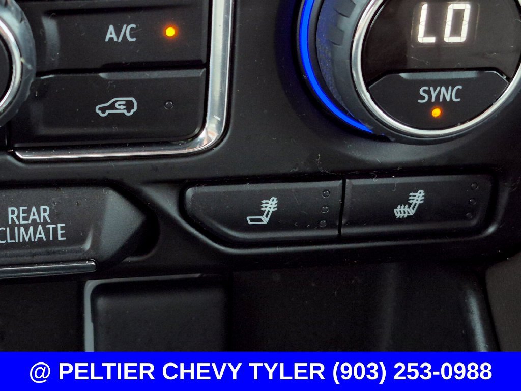 Used 2024 Chevrolet Tahoe Z71 w/ Luxury Package AWD/4WD image 27