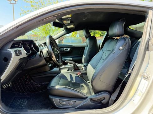 Used 2016 Ford Mustang Premium RWD image 11