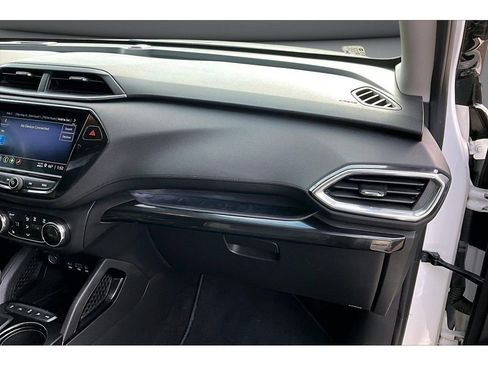 Used 2022 Chevrolet TrailBlazer LT w/ Convenience Package image 18