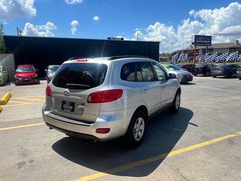 Used 2009 Hyundai Santa Fe GLS FWD image 10