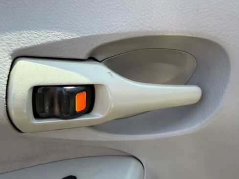 Used 2009 Toyota Corolla LE FWD image 8