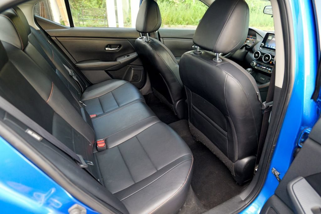 Used 2023 Nissan Sentra SR w/ SR Premium Package FWD image 29