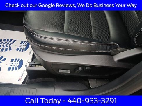 Certified 2022 Ford Escape SEL image 35