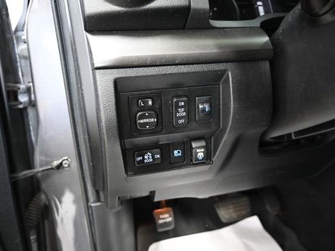 Used 2019 Toyota Tundra SR5 AWD/4WD image 26