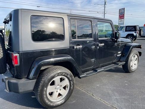Used 2010 Jeep Wrangler Unlimited Sahara w/ Trailer Tow Group AWD/4WD image 8