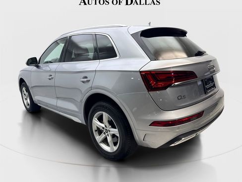 Used 2023 Audi Q5 2.0T Premium w/ Convenience Package AWD/4WD image 9