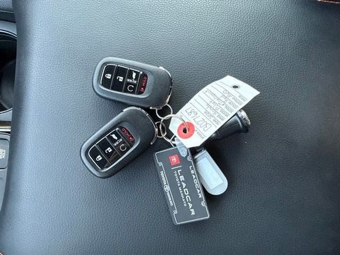 Used 2024 Honda Pilot TrailSport image 39